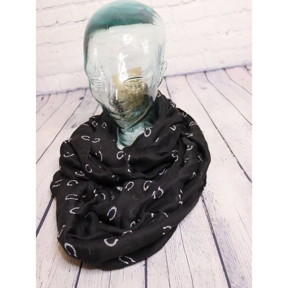 🥚3/30 BNWT Horseshoe Infinity Scarf! - Picture 5 of 5